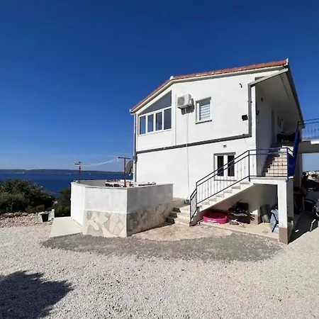 Bei Marko 公寓 特罗吉尔